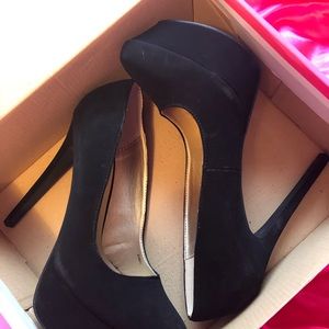 Women pumps size 8